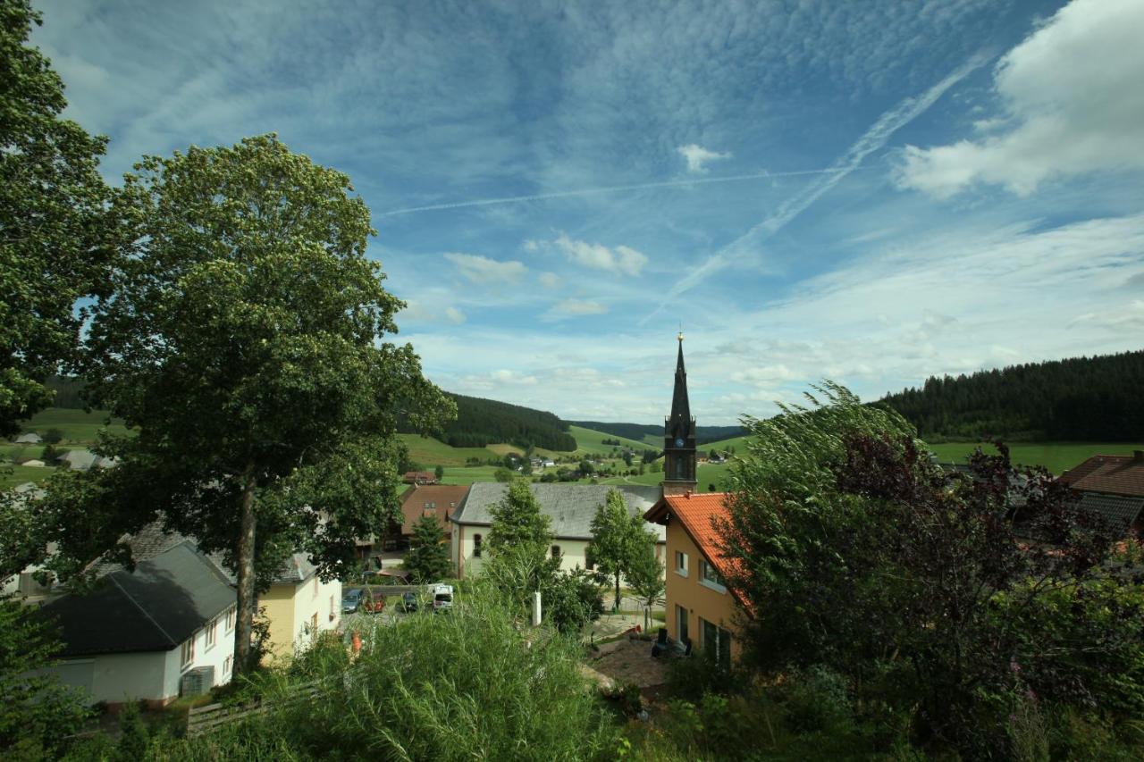 Ferienwohnung Haus Buron Titisee-Neustadt Exterior foto