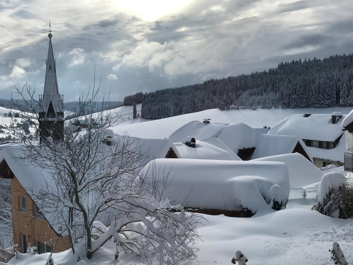 Ferienwohnung Haus Buron Titisee-Neustadt Exterior foto